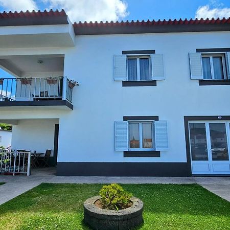 Moniz House Apartment Санта Крус да Грасиоза Екстериор снимка