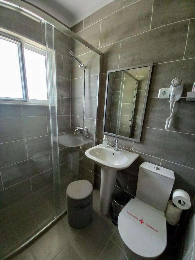 Moniz House Apartment Санта Крус да Грасиоза Екстериор снимка